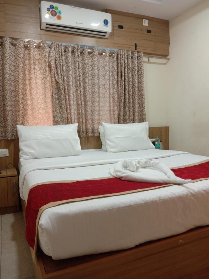 Hotel Blue Bell Бангалор Экстерьер фото